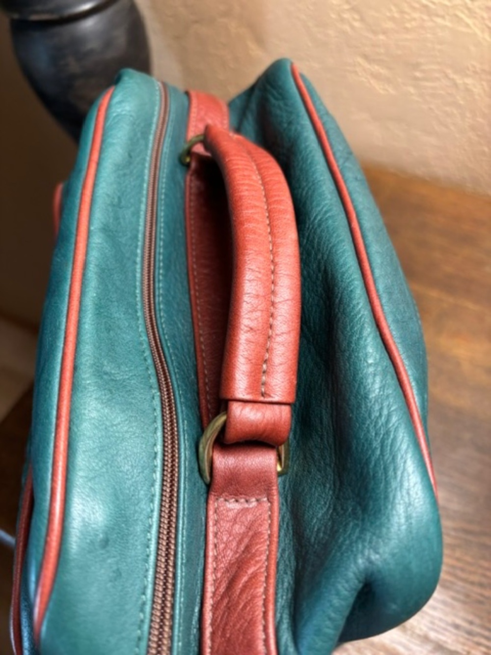 Orvis Messenger .Satchel Leather Bag- VERY NICE! - Picture 4 of 7